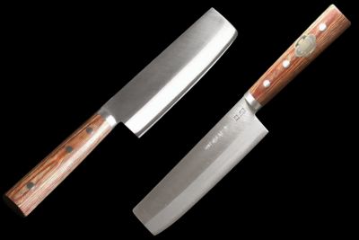 Нож кухонный — японский шеф Накири KC-149, Kanetsune. Трёхслойный клинок Shiro-2/Lam SUS 410, рукоять Пакка.